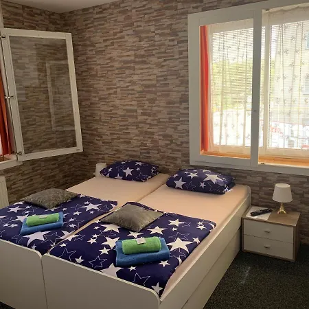 מלון Zlata-era 3*