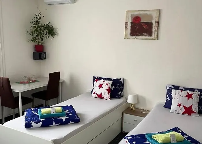 Zlata-era Hotell 3*